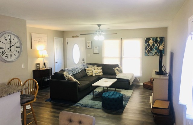 Cozy Belk Road Bungalow, Cleaning Fee included in rate!