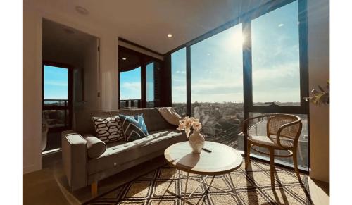 Cozy Box Hill Apartment