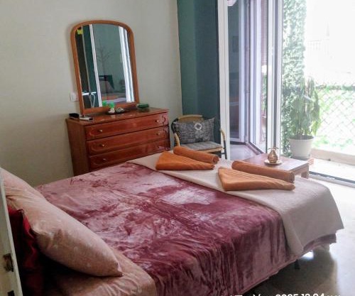 Cozy & Bright Home - 50m from metro station Άg Antonios