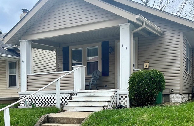 Cozy Bungalow near downtown and Wittenberg