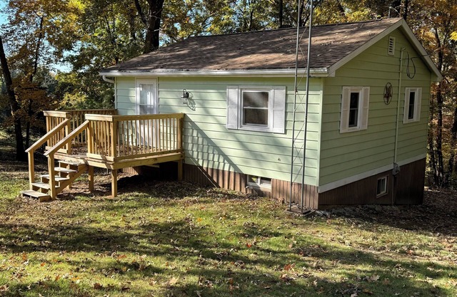 Cozy Cabin Near Area Favorites