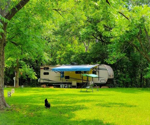 Cozy Camper Rental-Fully Equipped