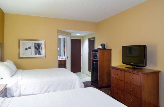 Cozy Carlisle Room with Free Breakfast – Short Drive to Roundtop Ski Resort