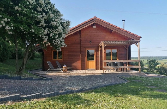 Cozy chalet with garden, parking, and EV charging at the Vosges entrance