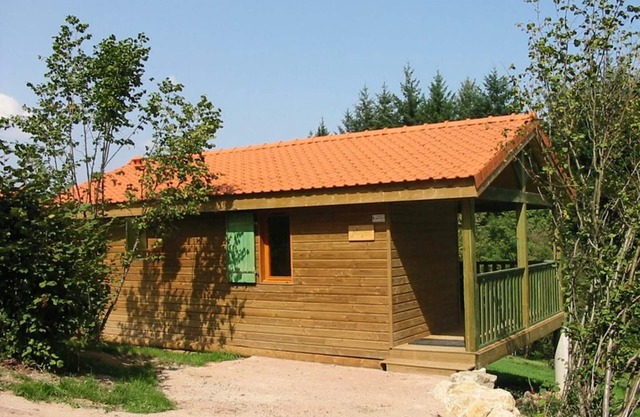 Cozy Chalet with Terrace in Heart of Les Noës – Ideal for Outdoor Activities