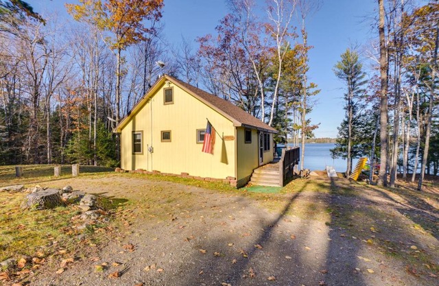 Cozy Chemo Pond Cabin with Dock and Waterfront Views
