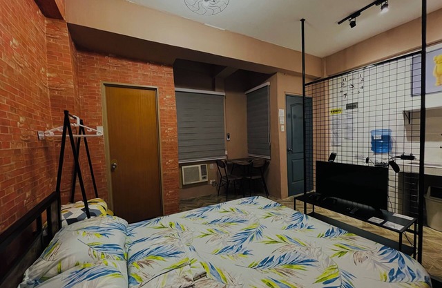 COZY COMFY STAY @ JT RESIDENCES FIBER INTERNET QC NEAR FISHERMALL QUEZON AVE