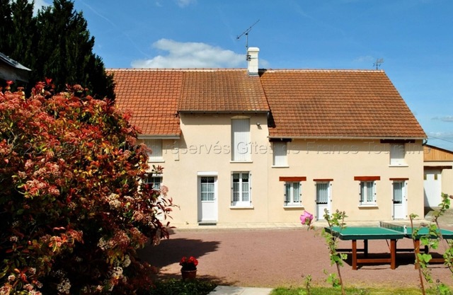 Cozy Cottage with Garden, Terrace & Wine Tasting Near Loire Castles