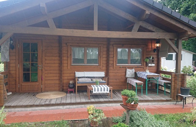 Cozy cottage in Philadelphia for one or two people