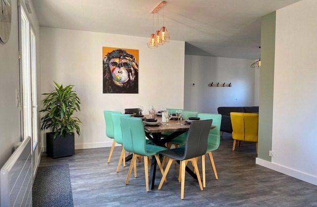 Cozy Cottage in Vineyards near Hellfest, Clisson - Private Garden & Parking, Bikes Included