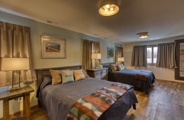 Cozy Cottage- Lewis and Clark Resort