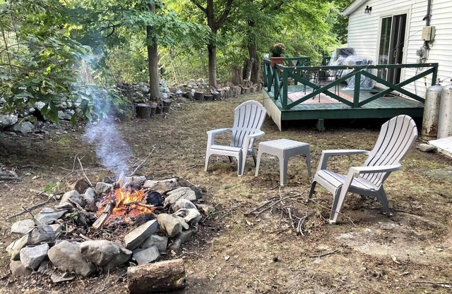 Cozy Cottage near Hiking and Storm King