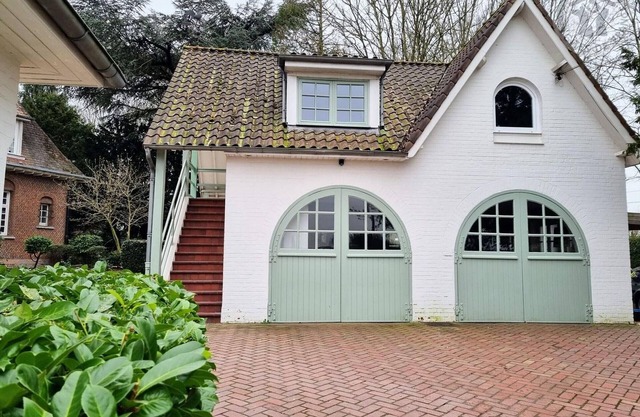 Cozy Cottage Near Lille: WiFi, Kitchen, Terrace, Garden, Shopping & Cultural Sites Nearby