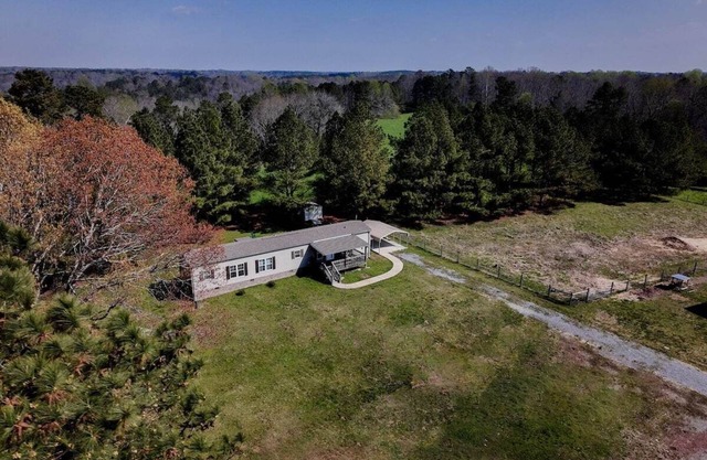 Cozy, country retreat; 2 mi to Stony Lonesome OHV Park, 15 min to Smith Lake Dam