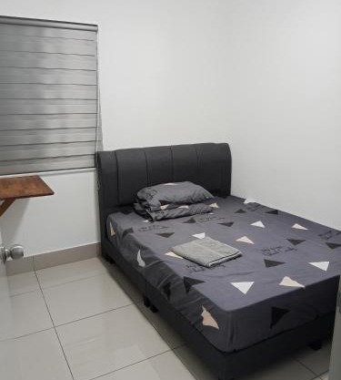 Cozy Couple Master bedroom 10 Mins from KLCC & LRT Station