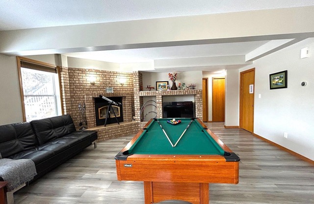 Cozy Cove Retreat | 6BR | 4BA | 2Kit | AC | BBQ