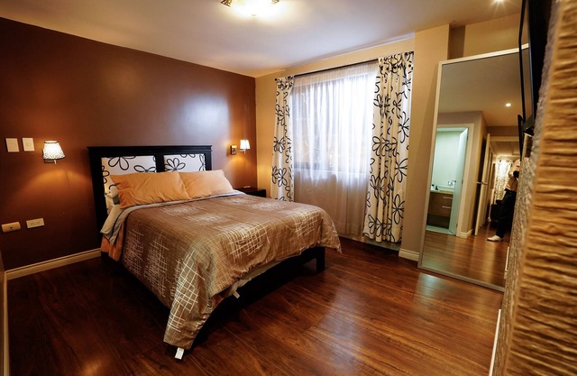 Cozy duplex with jacuzzi and parking