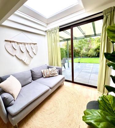 Cozy family house with spacious garden in the nature near Amsterdam