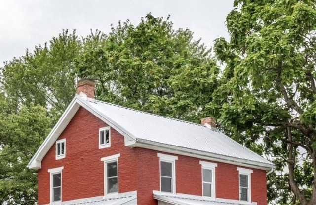 Cozy Farmhouse close to Gettysburg, Pa.