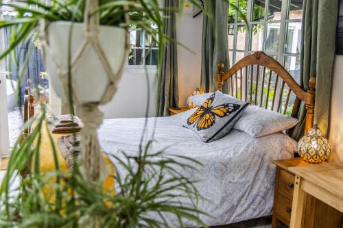 Cozy Garden Studio