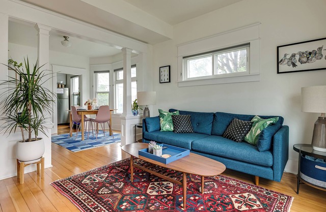 Cozy Georgetown Apartment