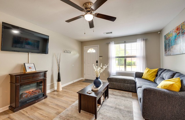 Cozy Georgia Abode w/Patio & Grill, Near Golfing!