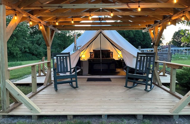 Cozy Glamping at Farm Bed and Breakfast in Maine