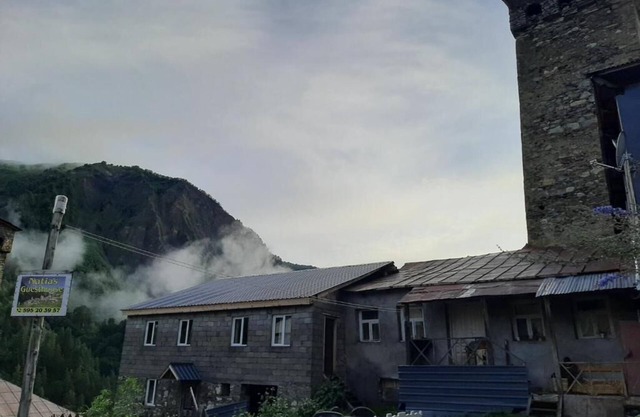 cozy guesthouse in the mountain (Pet-Friendly)