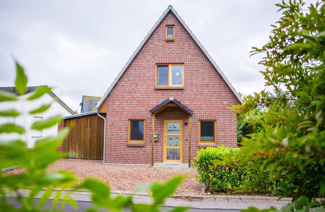 Cozy holiday home on the North Sea for families, but also for 2 ! WIRELESS INTERNET ACCESS!