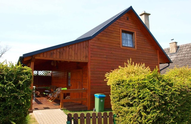 Cozy holiday home by the sea for 8 people