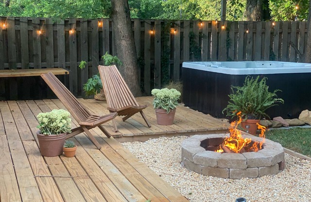 Cozy home centrally located to historical old-town leesburg w/HotTub & Firepit!