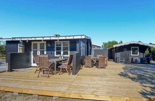 Cozy home in Anholt with WiFi