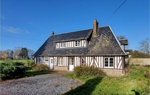 Cozy Home In Berthouville With Wifi