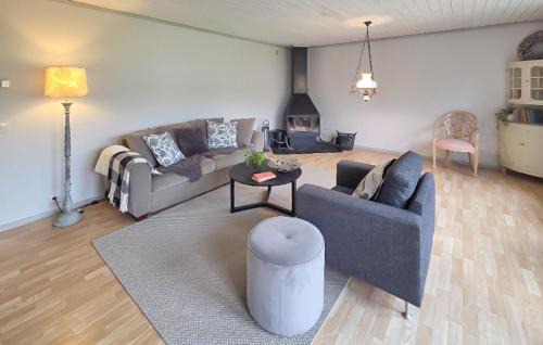 Cozy Home In Bomstermåla With Sauna