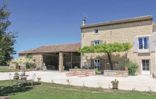 Cozy Home In Pernes Les Fontaines