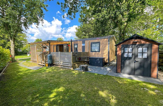 Cozy home in Lauwersoog with WiFi