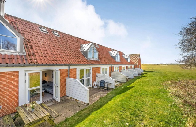 Cozy home in Lemvig with WiFi
