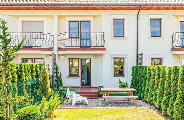 Cozy home in Mielno with kitchen