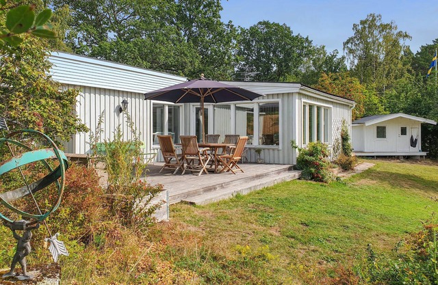 Cozy home in Sparreholm with WiFi