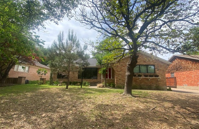 Cozy home in the heart of Dallas - Lakewood