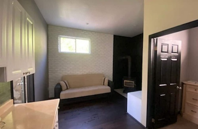 Cozy Home in the Heart of Bancroft