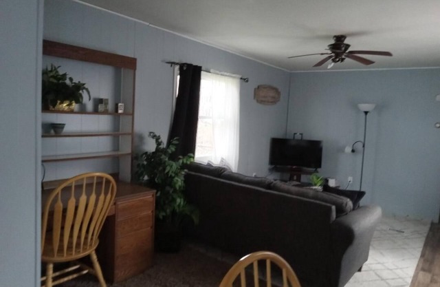 Cozy home tranquil wooded setting walking trails stream frontage in Wilton WiFi
