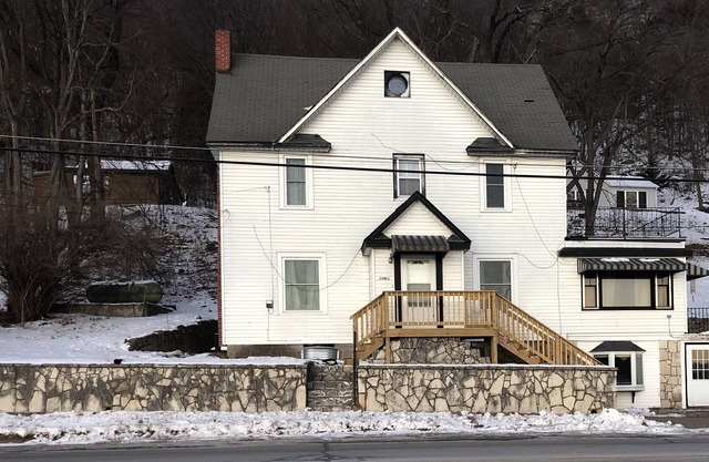 Cozy home with a great river view.