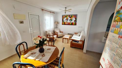 Cozy house in Mazarrón, city view