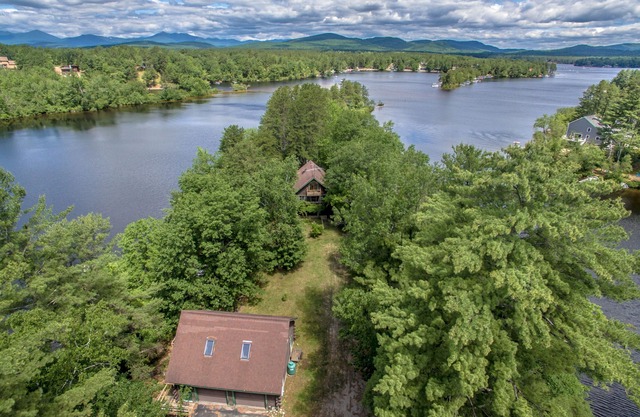 Cozy Lake Ossipee All Season Cabin