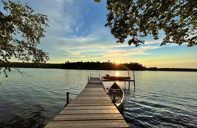 Cozy Lakeside Cottage - Readfield, ME