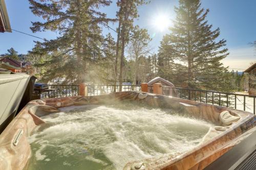 Cozy Lead Cabin with Deck Less Than 1 Mi to Ski Slopes!