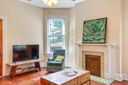 Cozy Louisville Vacation Rental 2 Mi to Downtown!