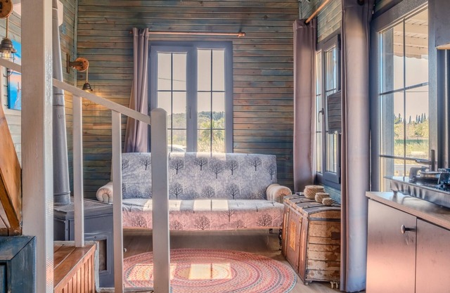 Cozy Natural Bungalow w Fireplace in Urla