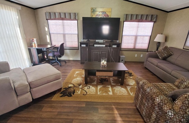 Cozy Niagara on the lake cottage in Vine Ridge Resort